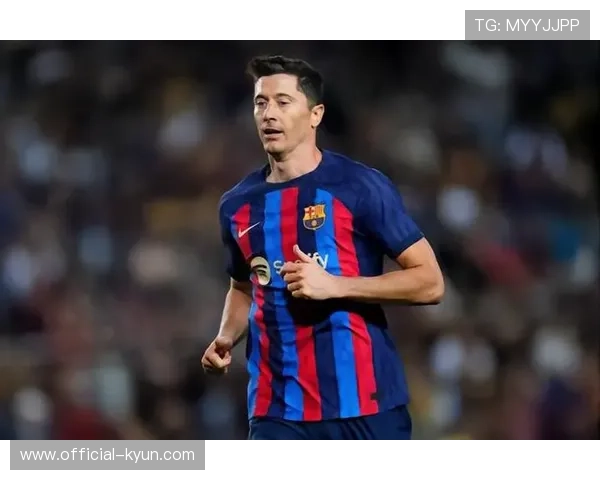 巴萨客场4-2告捷，莱万自摆乌龙后将功补过